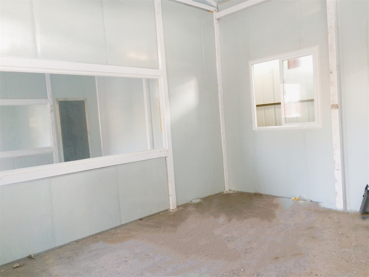 PU Metal Cladding Prefabricated Structures Steel House 