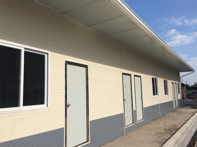 PU Metal Cladding Prefabricated Structures Steel House 