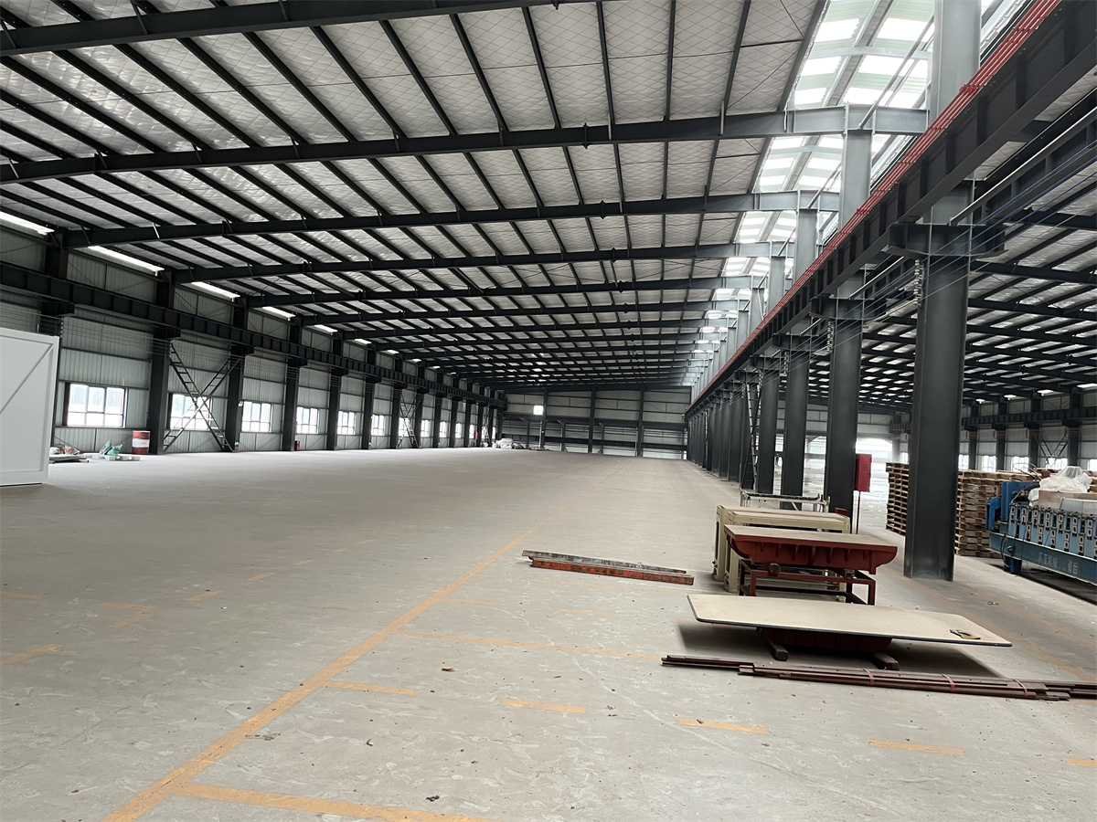 Industrial Prefabricated Construction Steel Structure Workshop Building with Mezzanine Floor 